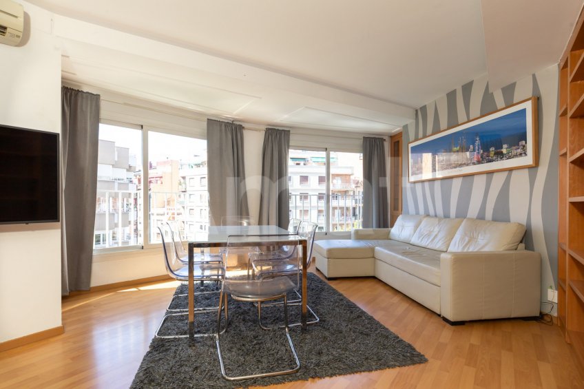 Flat with tourist license and views of the Sagrada Familia -16