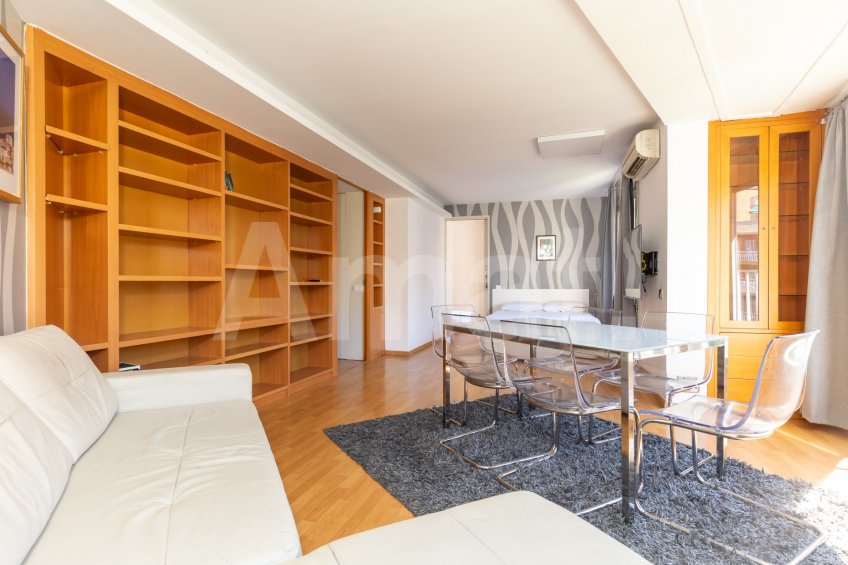 Flat with tourist license and views of the Sagrada Familia -22