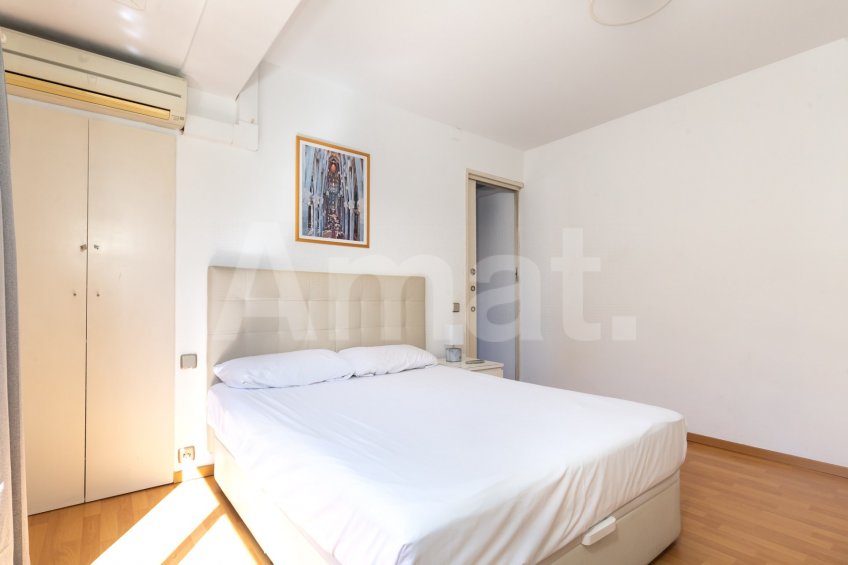 Flat with tourist license and views of the Sagrada Familia -31