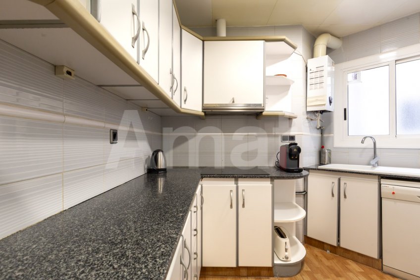 Flat with tourist license and views of the Sagrada Familia -9
