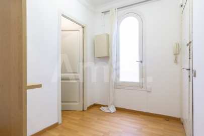 Flat with tourist license and views of the Sagrada Familia -3