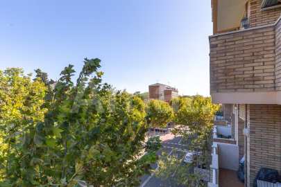 Piso nuevo a estrenar en el centro de Esplugues -12