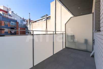 Piso nuevo a estrenar en el centro de Esplugues -24