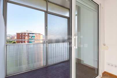 Fantástico piso de 3 habitaciones junto a la Plaza de la Carpa. -3