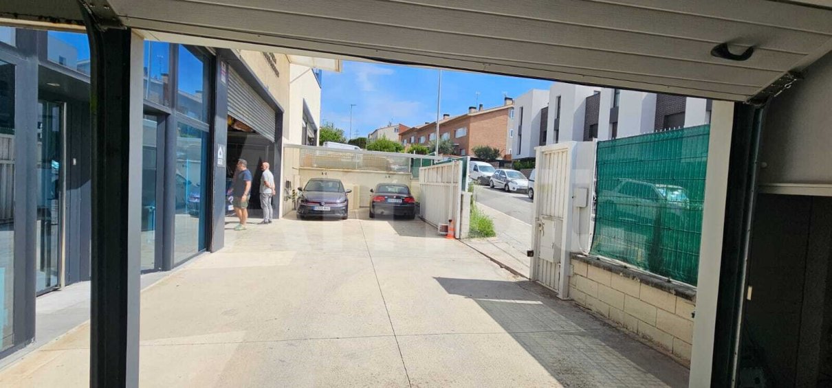 Conjunto de naves a Sant Feliu de Llobregat -8
