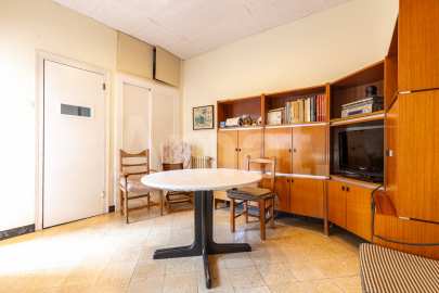Casa con gran potencial en La Sagrera -22