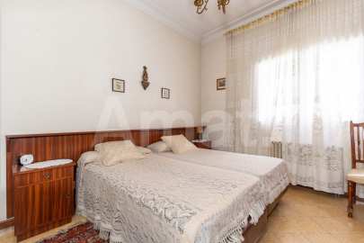 Casa con gran potencial en La Sagrera -31