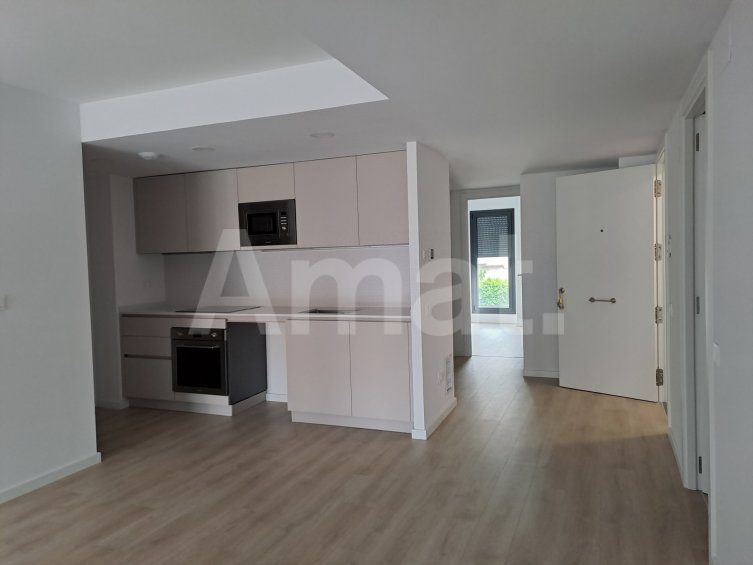 JOSEP RICART Large 4-bedroom flat with terrace -17