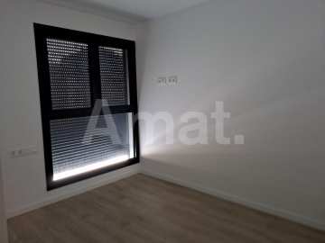 JOSEP RICART Large 4-bedroom flat with terrace -26
