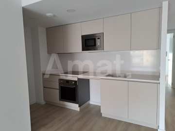 JOSEP RICART Large 4-bedroom flat with terrace -5