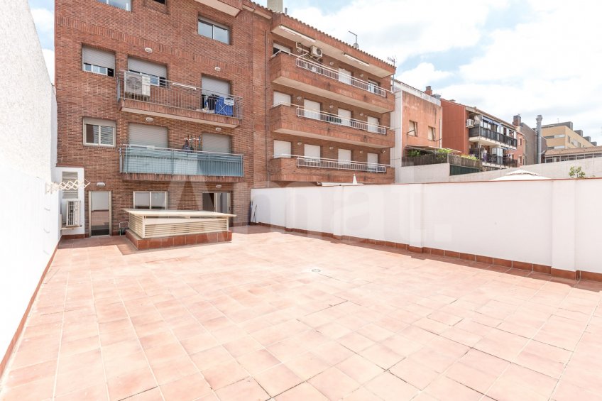 Planta baixa amb pati