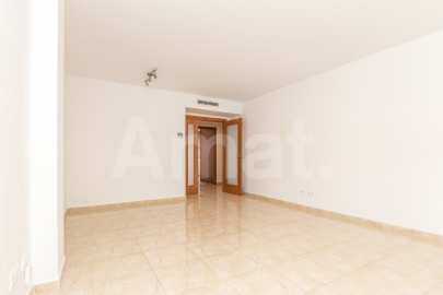 Planta baixa amb pati -10