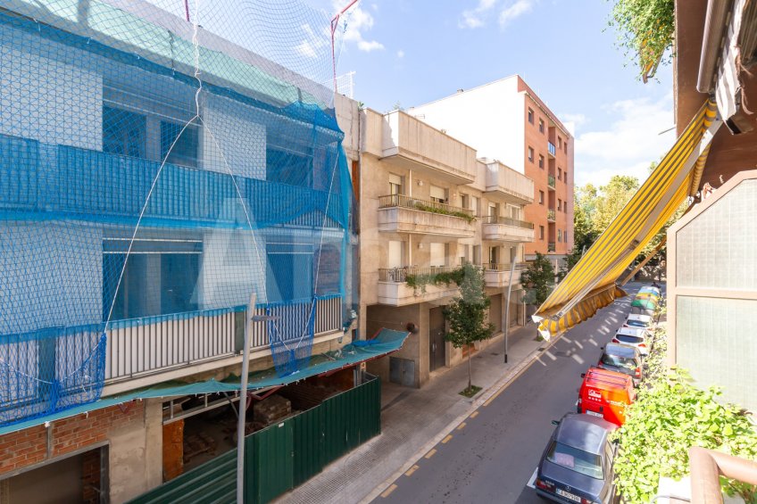 Piso con 4 amplias habitaciones y perfecta ubicación -24