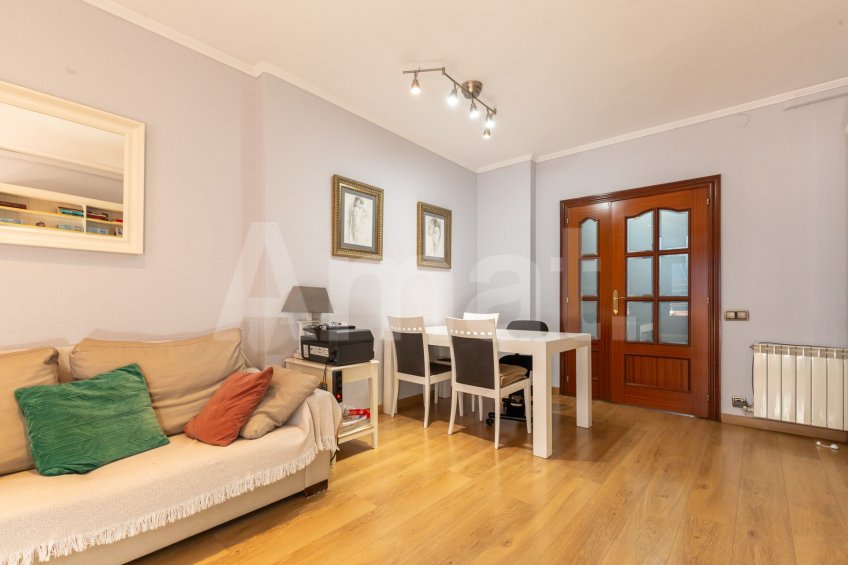 Piso con 4 amplias habitaciones y perfecta ubicación -6