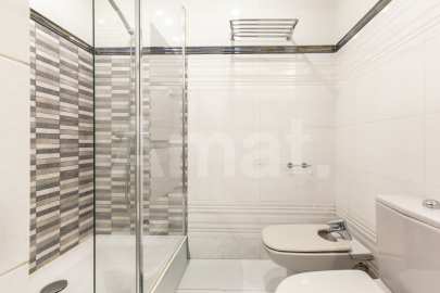 Piso con 4 amplias habitaciones y perfecta ubicación -11