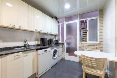 Piso con 4 amplias habitaciones y perfecta ubicación -29