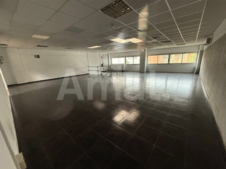 Industrial warehouse for rent in the Les Grases Industrial Estate, Sant Feliu de Llobregat -13