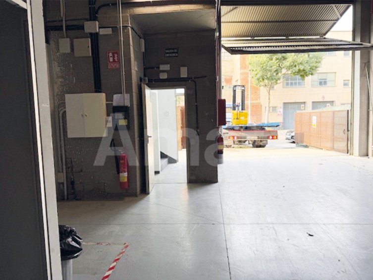 Industrial warehouse for rent in the Les Grases Industrial Estate, Sant Feliu de Llobregat -4