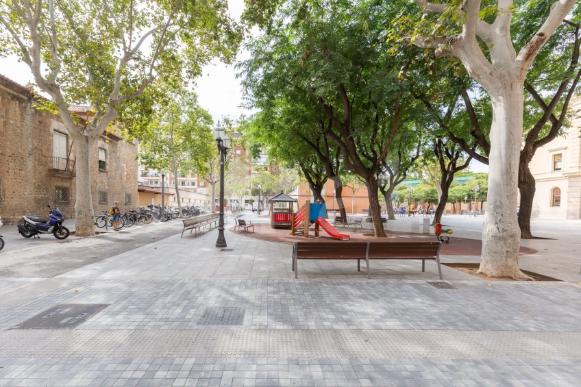 Pis reformat amb vistes al clot -30