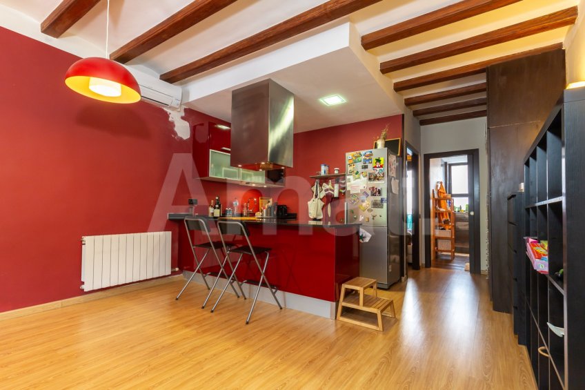 Pis reformat amb vistes al clot -9