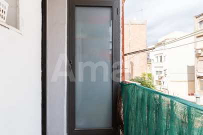 Pis reformat amb vistes al clot -25