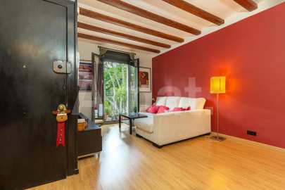 Pis reformat amb vistes al clot -4