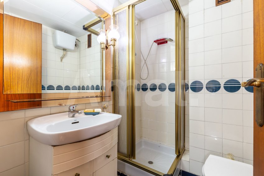 Pis de 4 habitacions a Ripollet -18