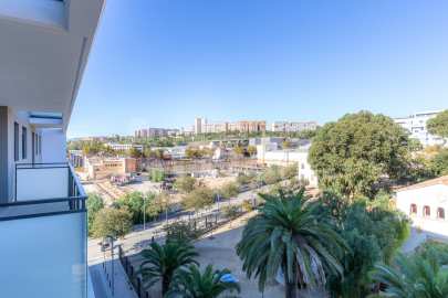Pis seminou, alt i cantoner, amb terrassa i piscina -25