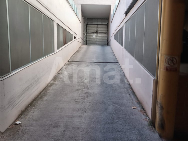 Parking at Taulta 78 -2