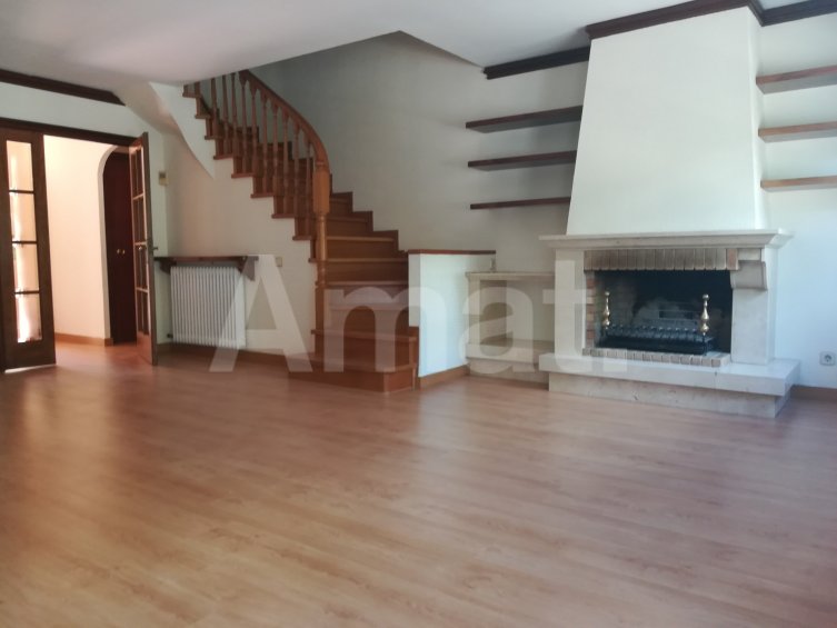 Beautiful detached house in L' Eixample