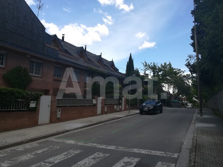 Beautiful detached house in L' Eixample -31