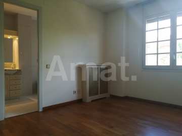 Beautiful detached house in L' Eixample -15