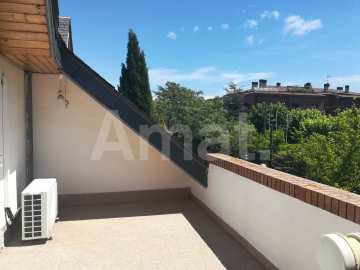 Beautiful detached house in L' Eixample -23