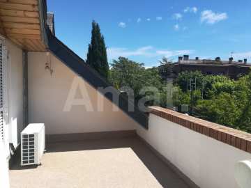 Beautiful detached house in L' Eixample -25