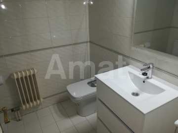 Beautiful detached house in L' Eixample -27