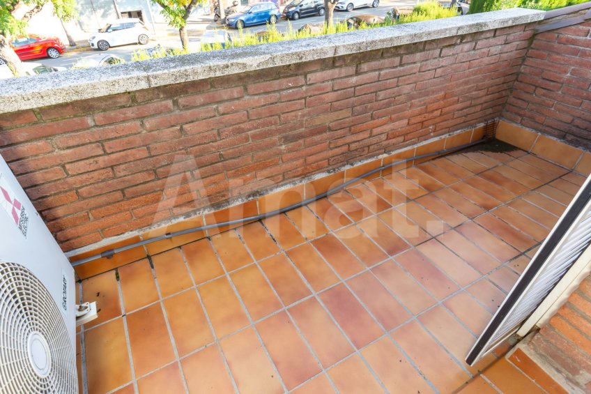 Fantastic fully renovated terraced house with garden -42