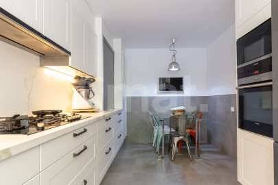 Fantastic fully renovated terraced house with garden -11