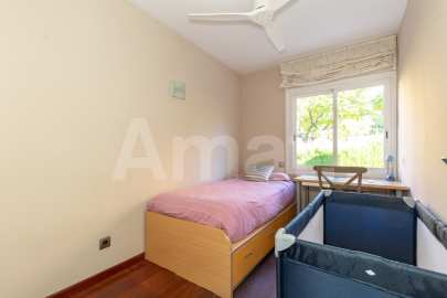 Fantastic fully renovated terraced house with garden -33