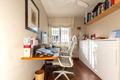 Fantastic fully renovated terraced house with garden -36