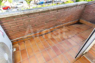 Fantastic fully renovated terraced house with garden -42