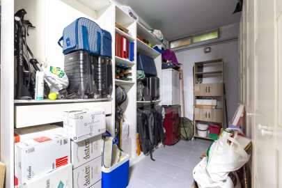 Fantastic fully renovated terraced house with garden -52