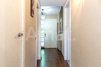 Fantastic fully renovated terraced house with garden -8