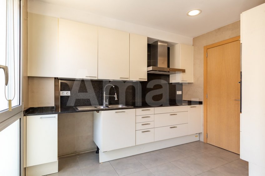 Semi-new, central and quiet flat -11