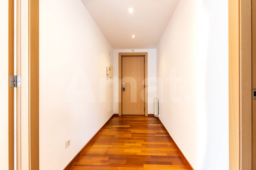 Semi-new, central and quiet flat -8