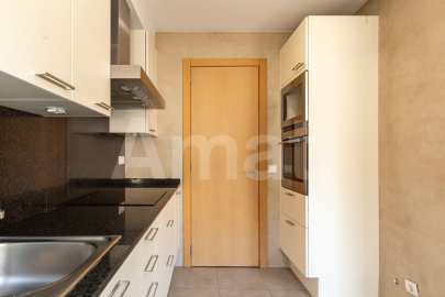 Semi-new, central and quiet flat -13