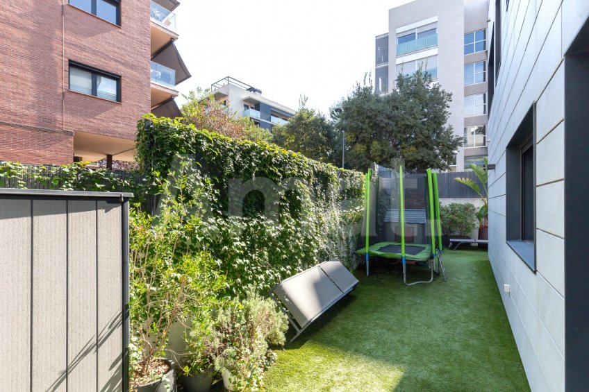 Planta baixa amb gran jardí, a Vollpelleres -20