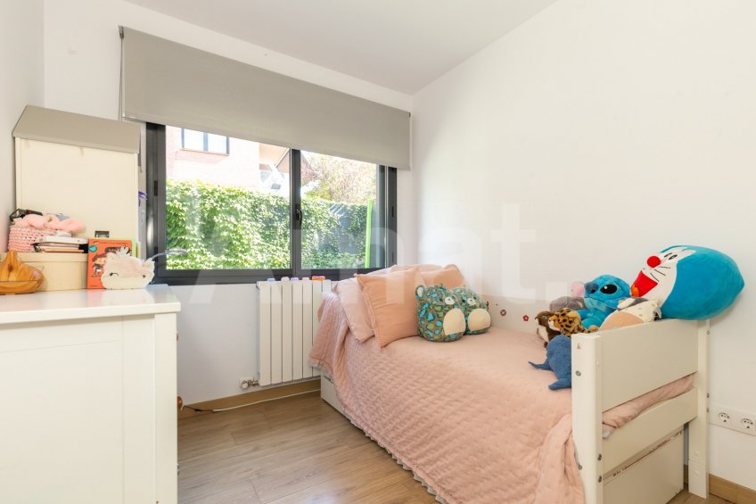 Planta baixa amb gran jardí, a Vollpelleres -31