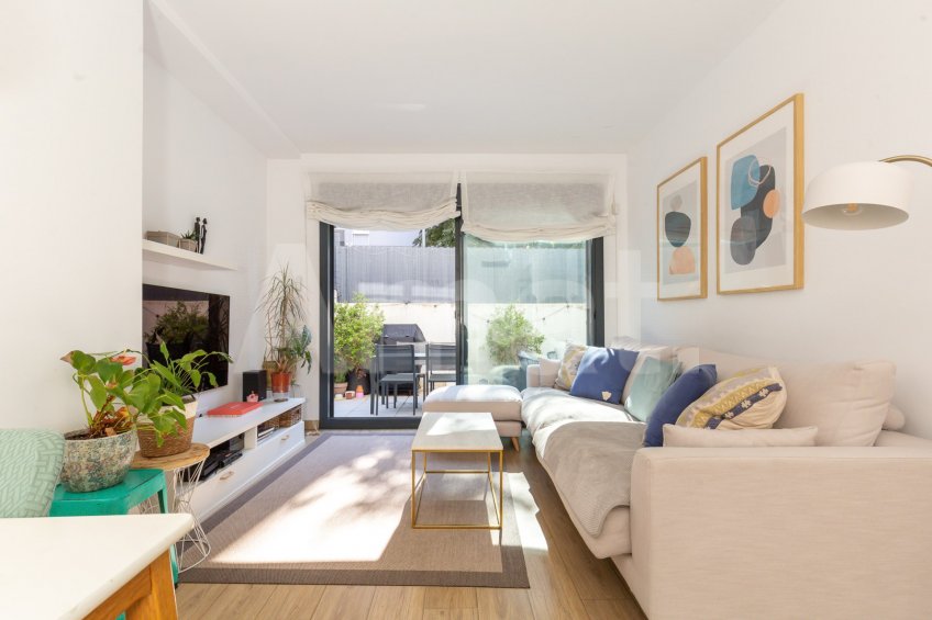Planta baixa amb gran jardí, a Vollpelleres -9