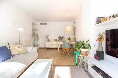 Planta baixa amb gran jardí, a Vollpelleres -13