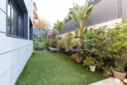 Planta baixa amb gran jardí, a Vollpelleres -18
